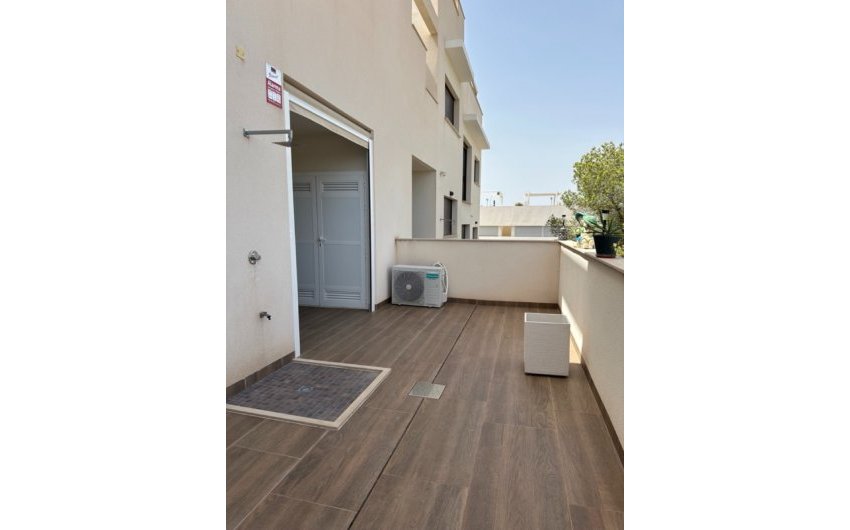 Reventa - Adosado -
Torrevieja - Los Balcones