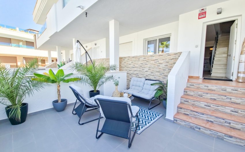 Reventa - Adosado -
Torrevieja - Los Balcones