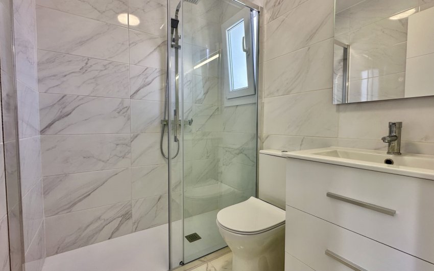 Reventa - Adosado -
Torrevieja - Los Balcones