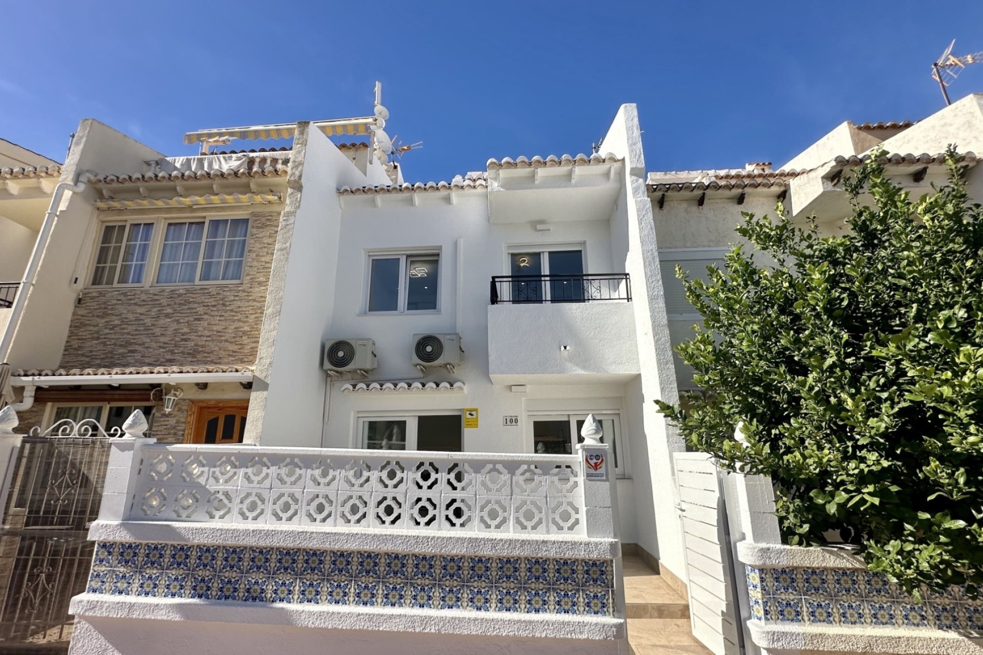 Reventa - Adosado -
Torrevieja - Los Balcones