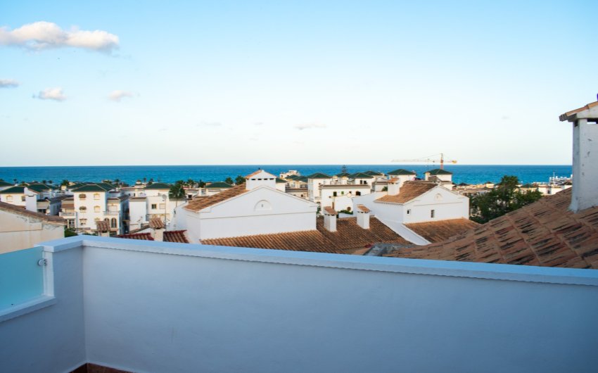 Reventa - Adosado -
Torrevieja - Torreblanca