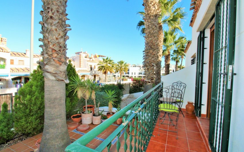 Reventa - Adosado -
Villamartín - PAU 8