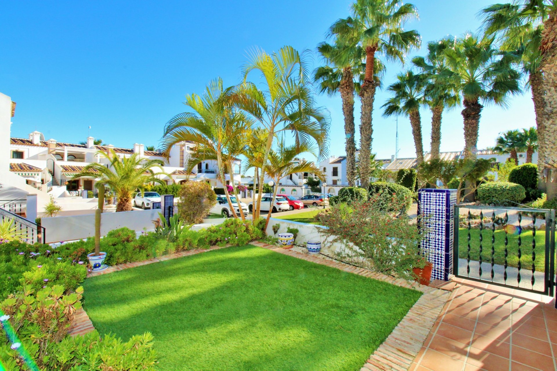 Reventa - Adosado -
Villamartín - PAU 8