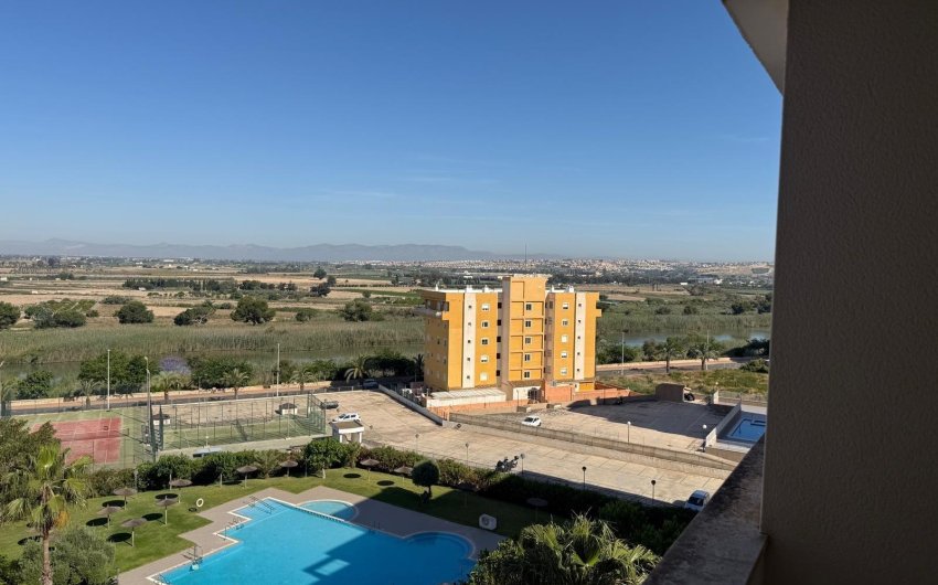 Reventa - Apartamento -
Guardamar del Segura - Avenida del Puerto