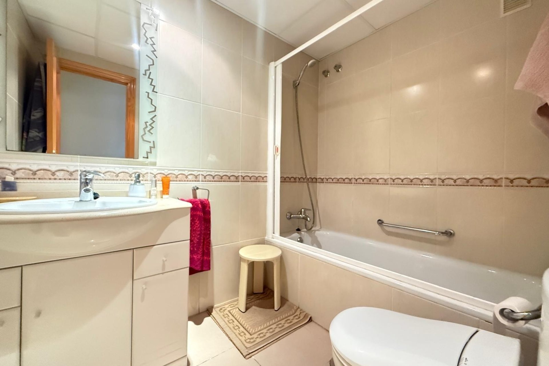 Reventa - Apartamento -
Guardamar del Segura - Avenida del Puerto