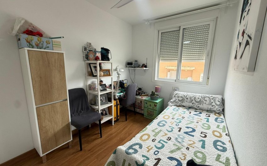 Reventa - Apartamento -
Guardamar del Segura - Puerto Deportivo