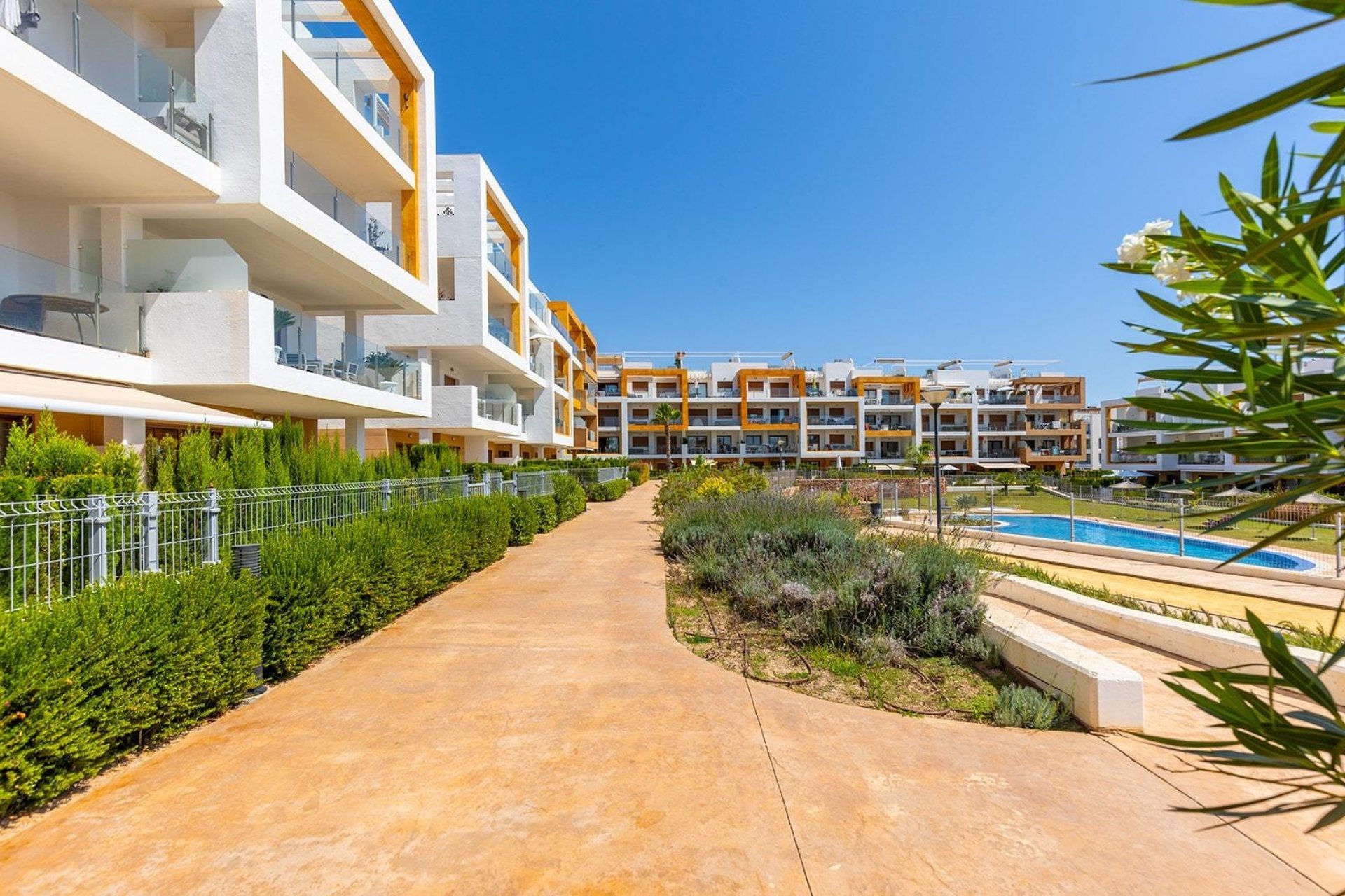 Reventa - Apartamento -
Orihuela Costa - Los Dolses