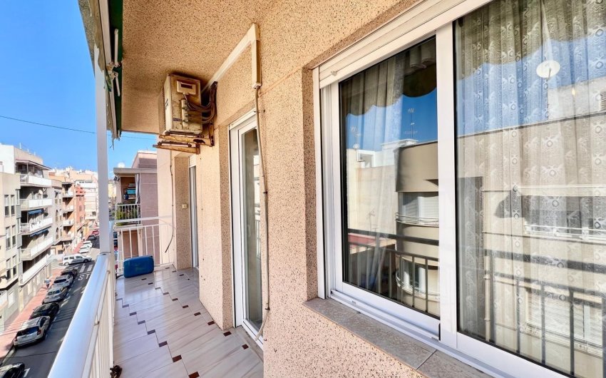 Reventa - Apartamento -
Santa Pola - Puerto