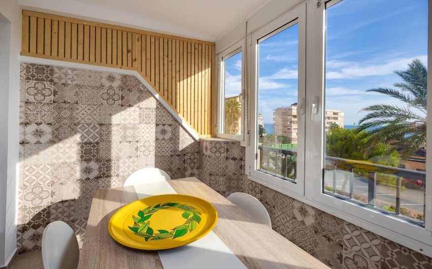 Reventa - Apartamento -
Torrevieja - Cabo Cervera