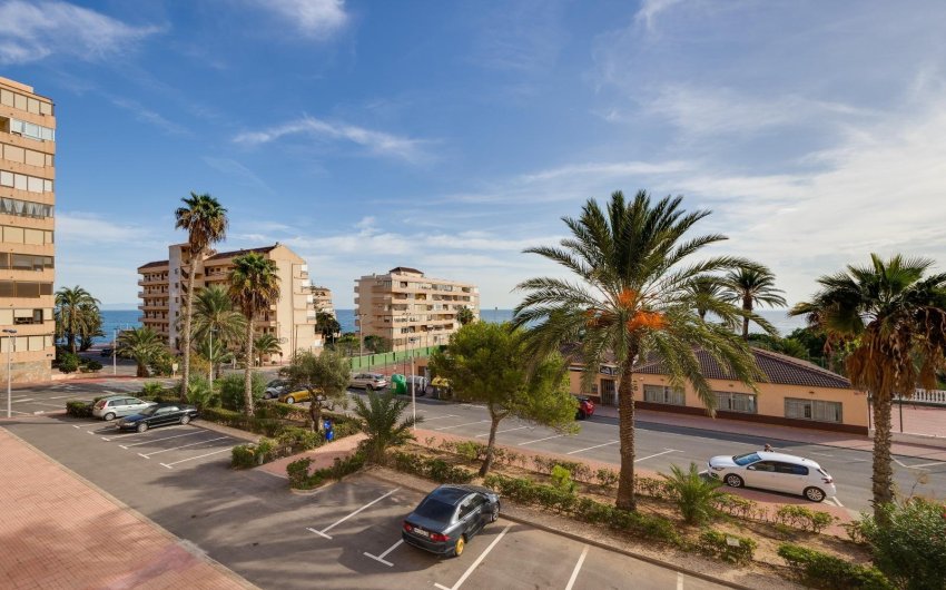 Reventa - Apartamento -
Torrevieja - Cabo Cervera