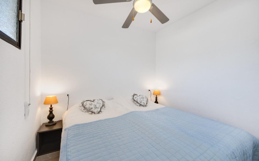 Reventa - Apartamento -
Torrevieja - Cabo Cervera