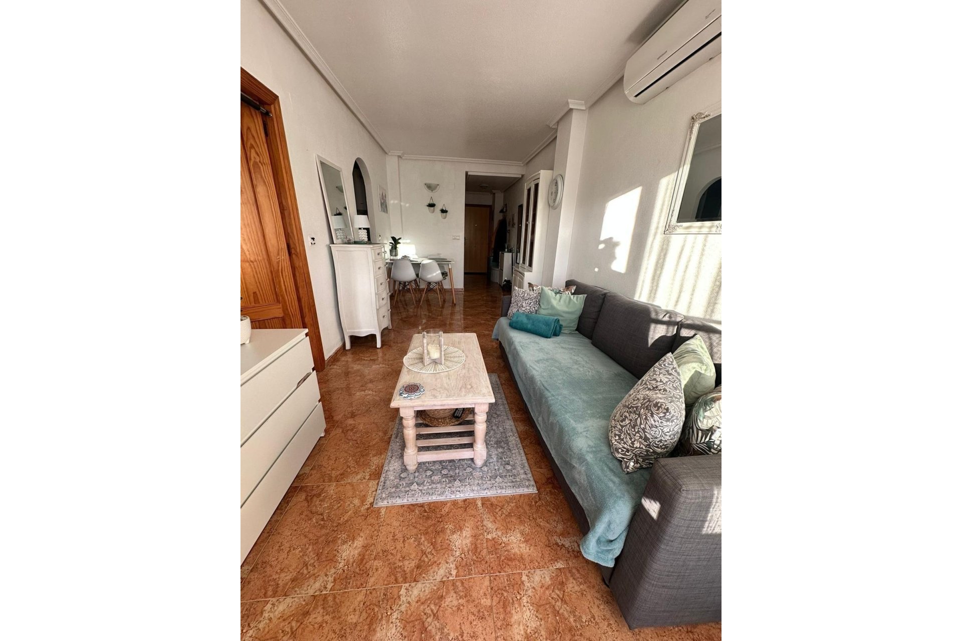 Reventa - Apartamento -
Torrevieja - Centro