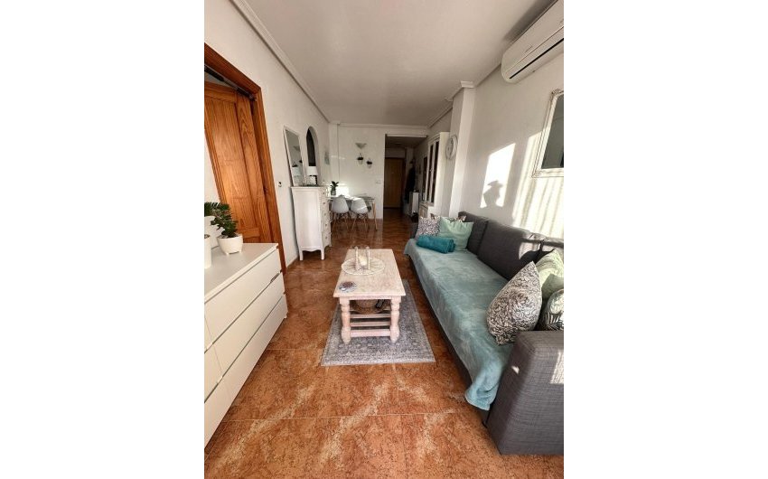 Reventa - Apartamento -
Torrevieja - Centro