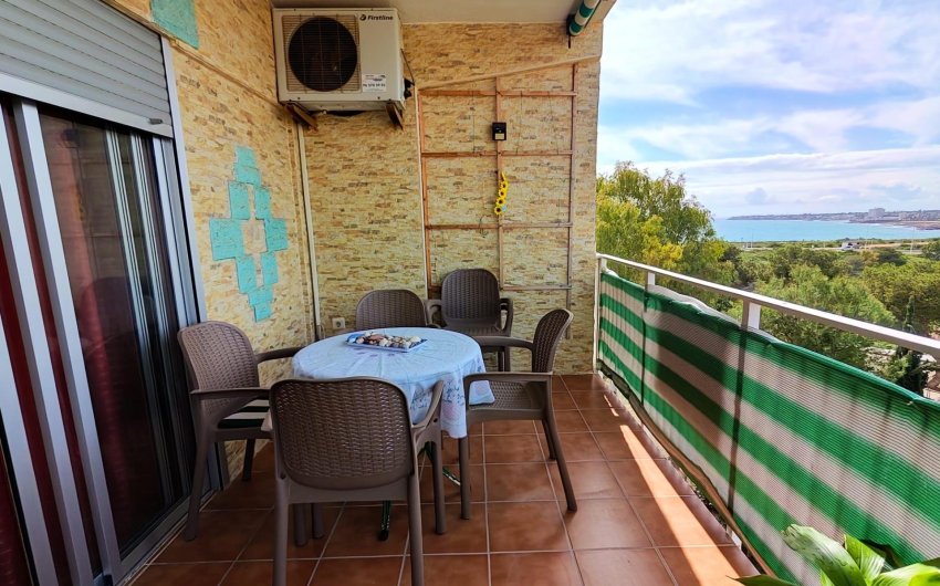 Reventa - Apartamento -
Torrevieja - Centro