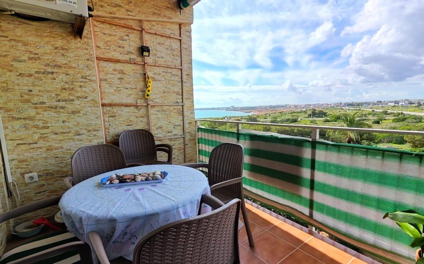 Reventa - Apartamento -
Torrevieja - Centro
