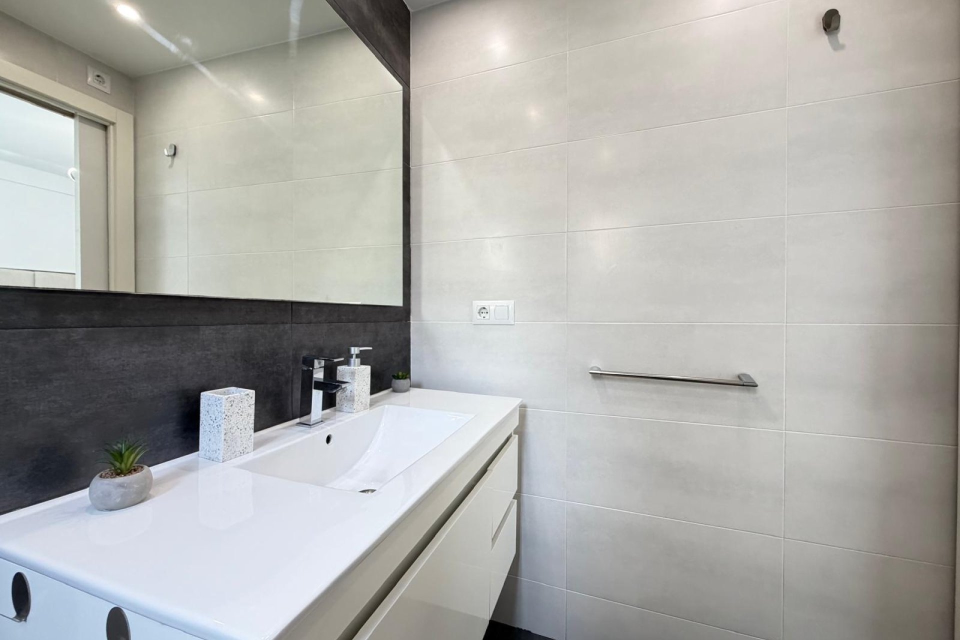 Reventa - Apartamento -
Torrevieja - Centro