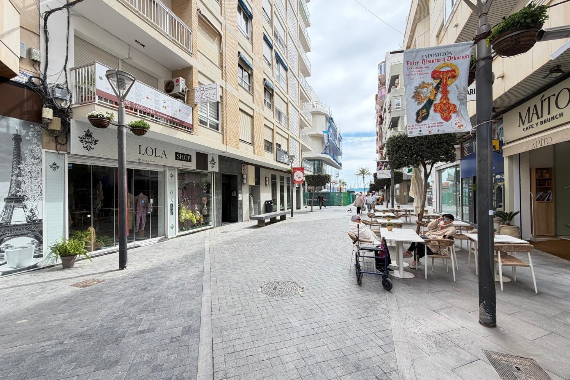Reventa - Apartamento -
Torrevieja - Centro