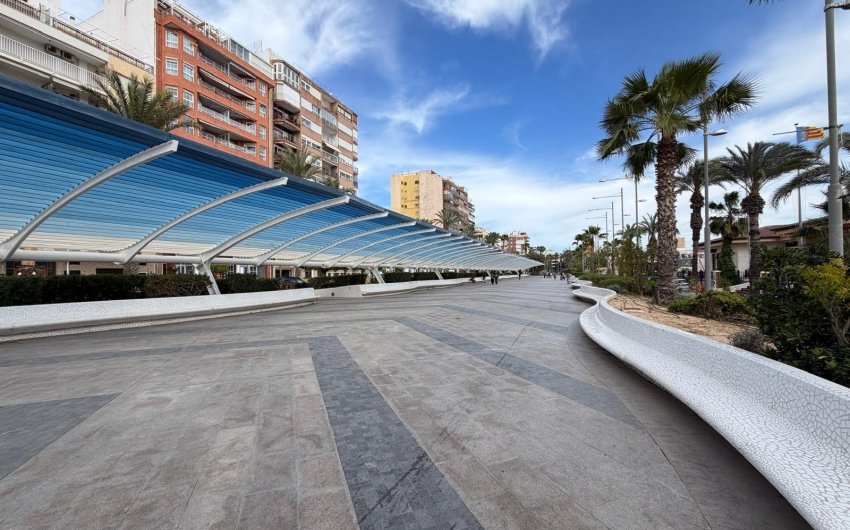 Reventa - Apartamento -
Torrevieja - Centro