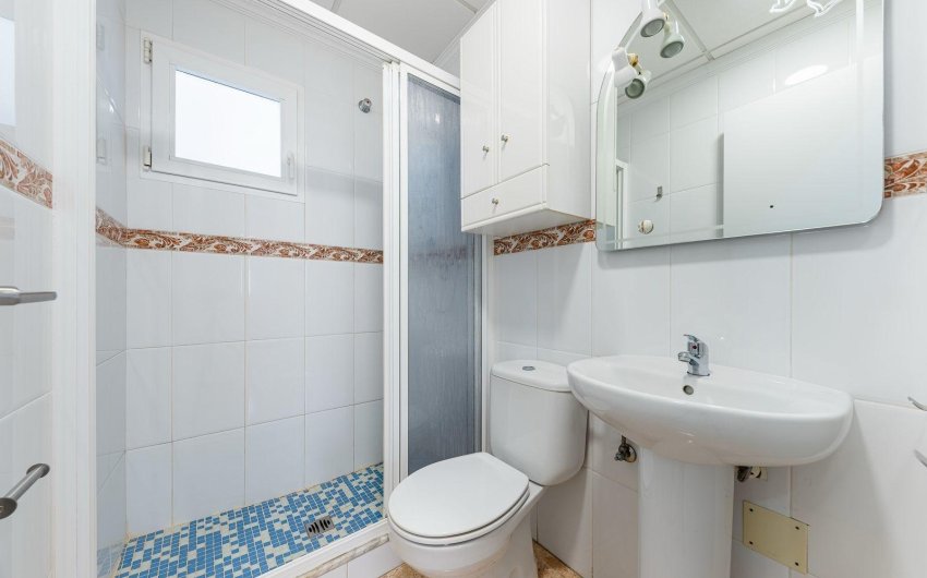 Reventa - Apartamento -
Torrevieja - Centro