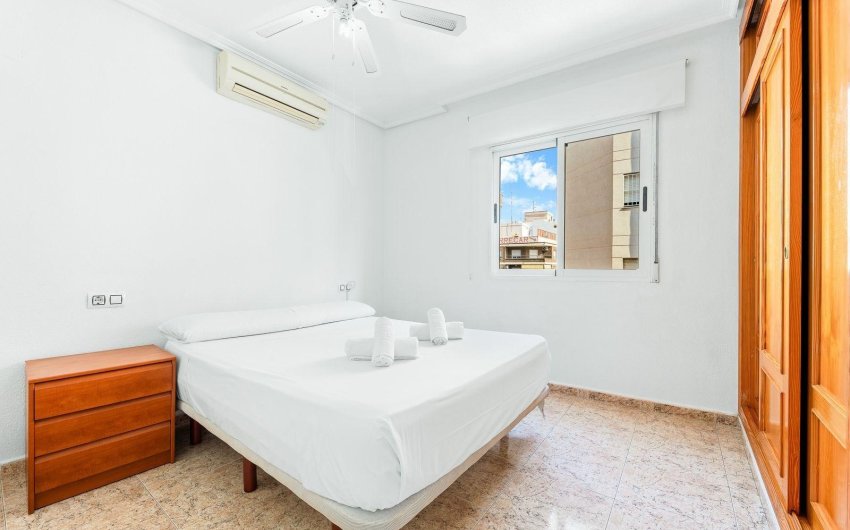 Reventa - Apartamento -
Torrevieja - Centro