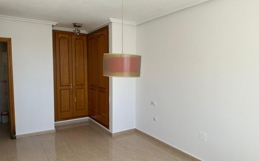 Reventa - Apartamento -
Torrevieja - Centro