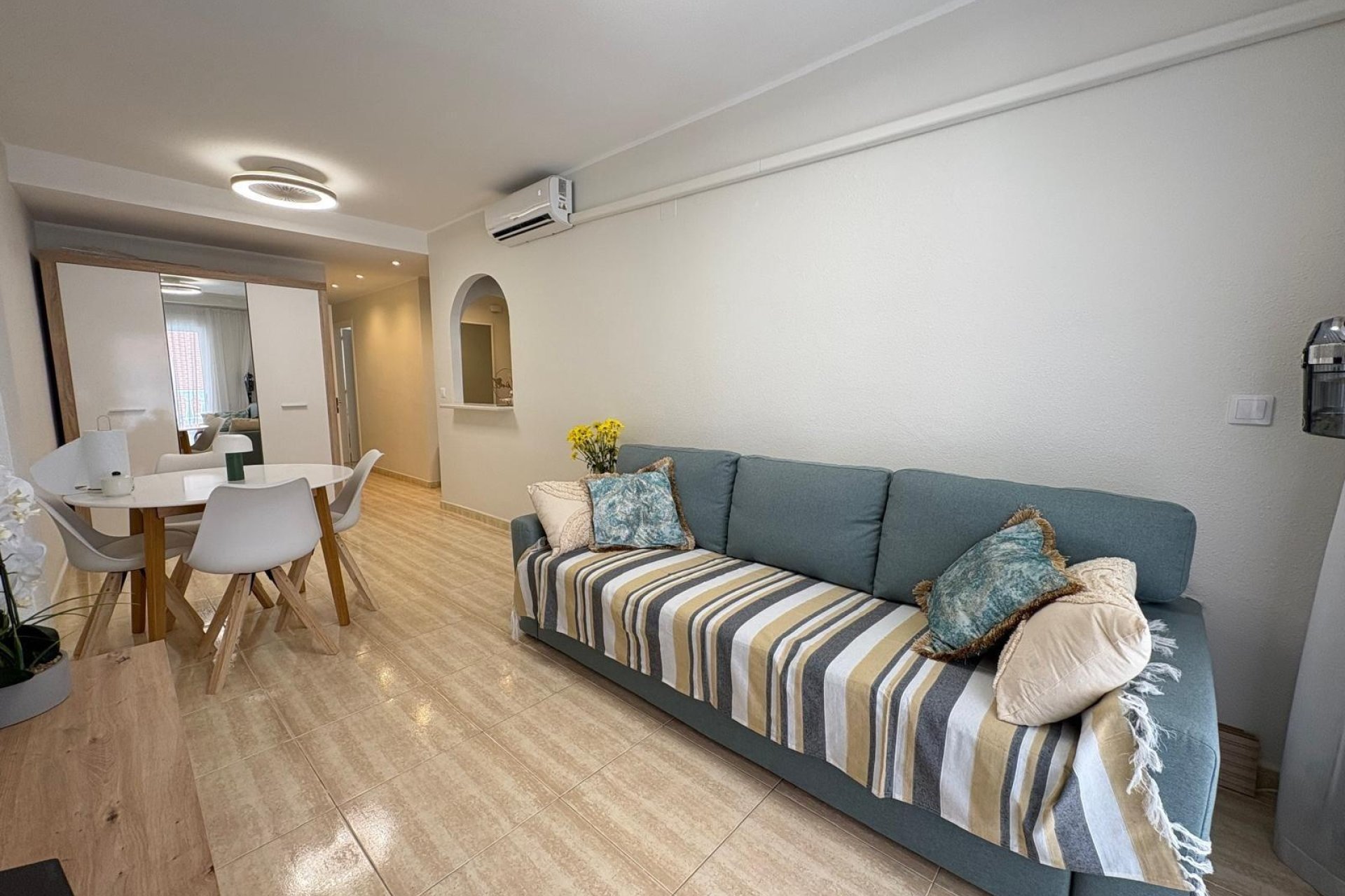 Reventa - Apartamento -
Torrevieja - Centro