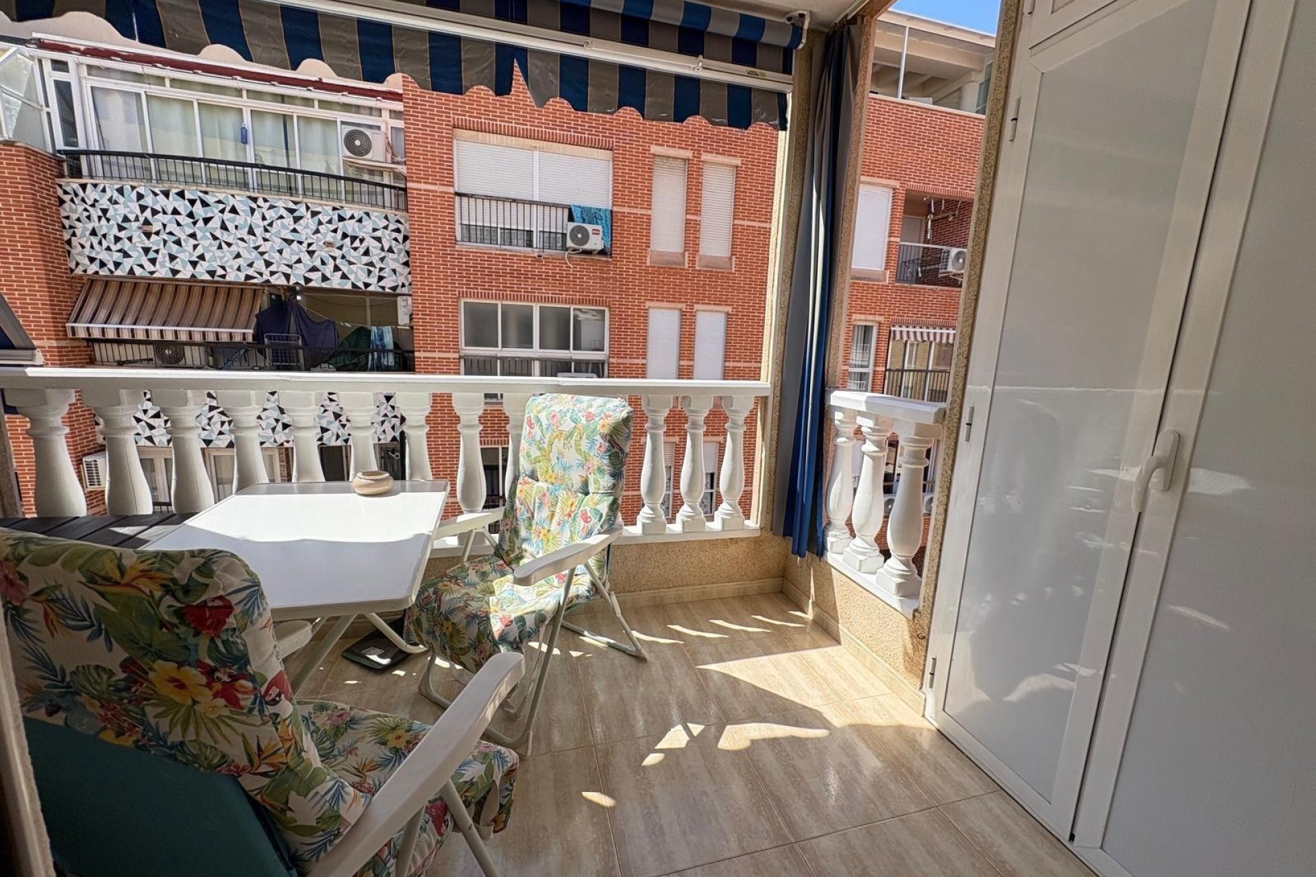 Reventa - Apartamento -
Torrevieja - Centro
