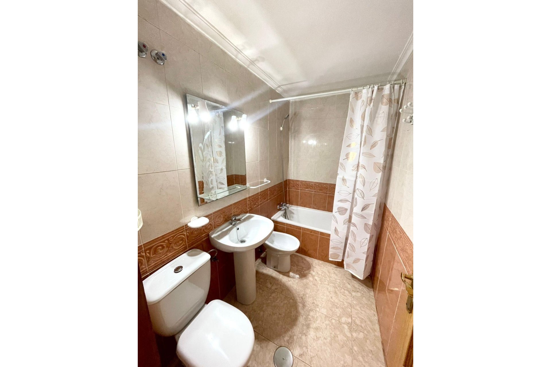 Reventa - Apartamento -
Torrevieja - Centro