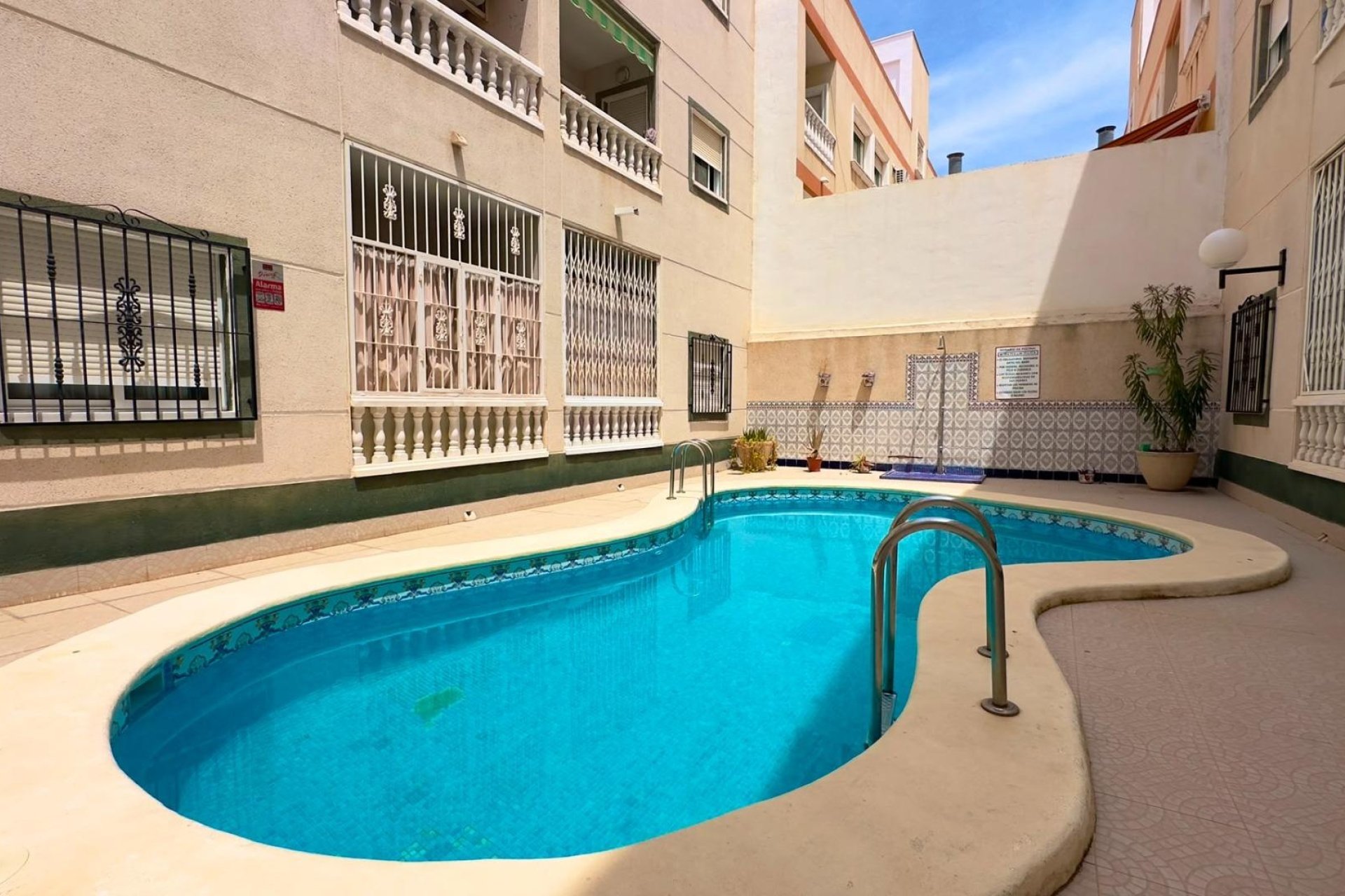 Reventa - Apartamento -
Torrevieja - Centro