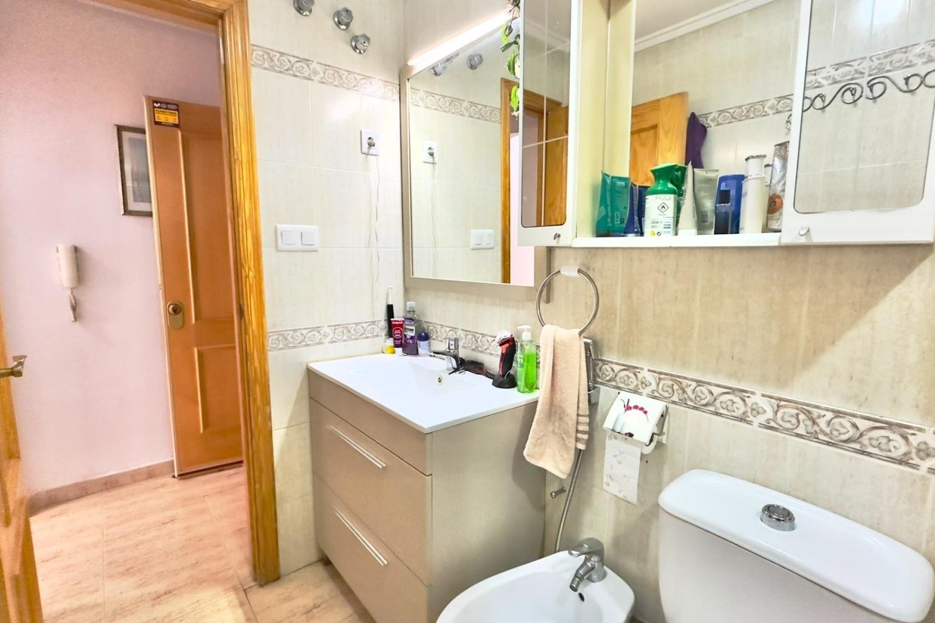 Reventa - Apartamento -
Torrevieja - Centro