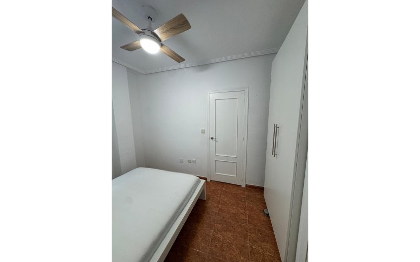 Reventa - Apartamento -
Torrevieja - Centro