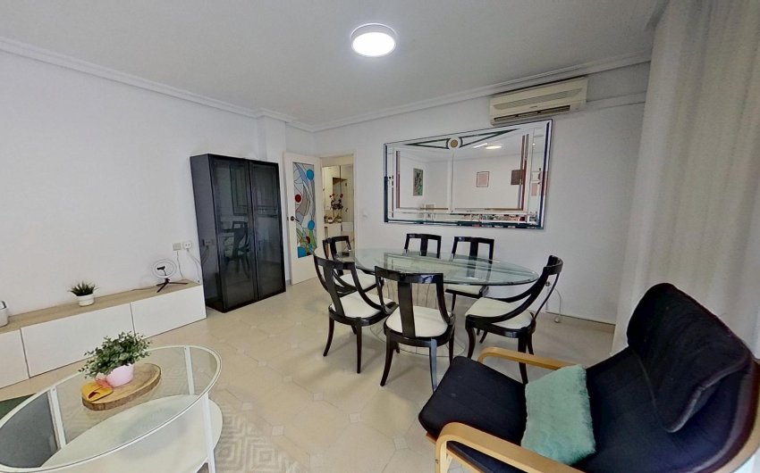 Reventa - Apartamento -
Torrevieja - Centro