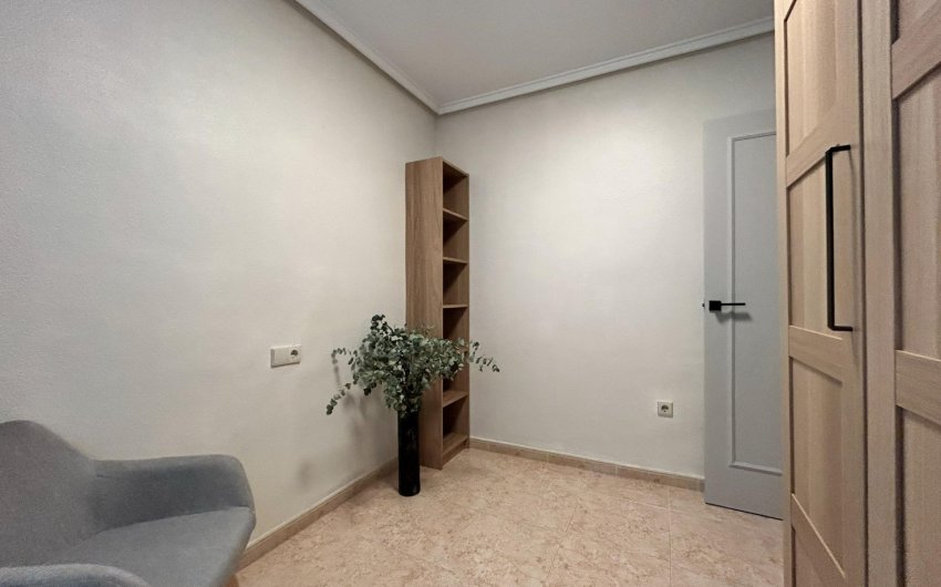 Reventa - Apartamento -
Torrevieja - Centro