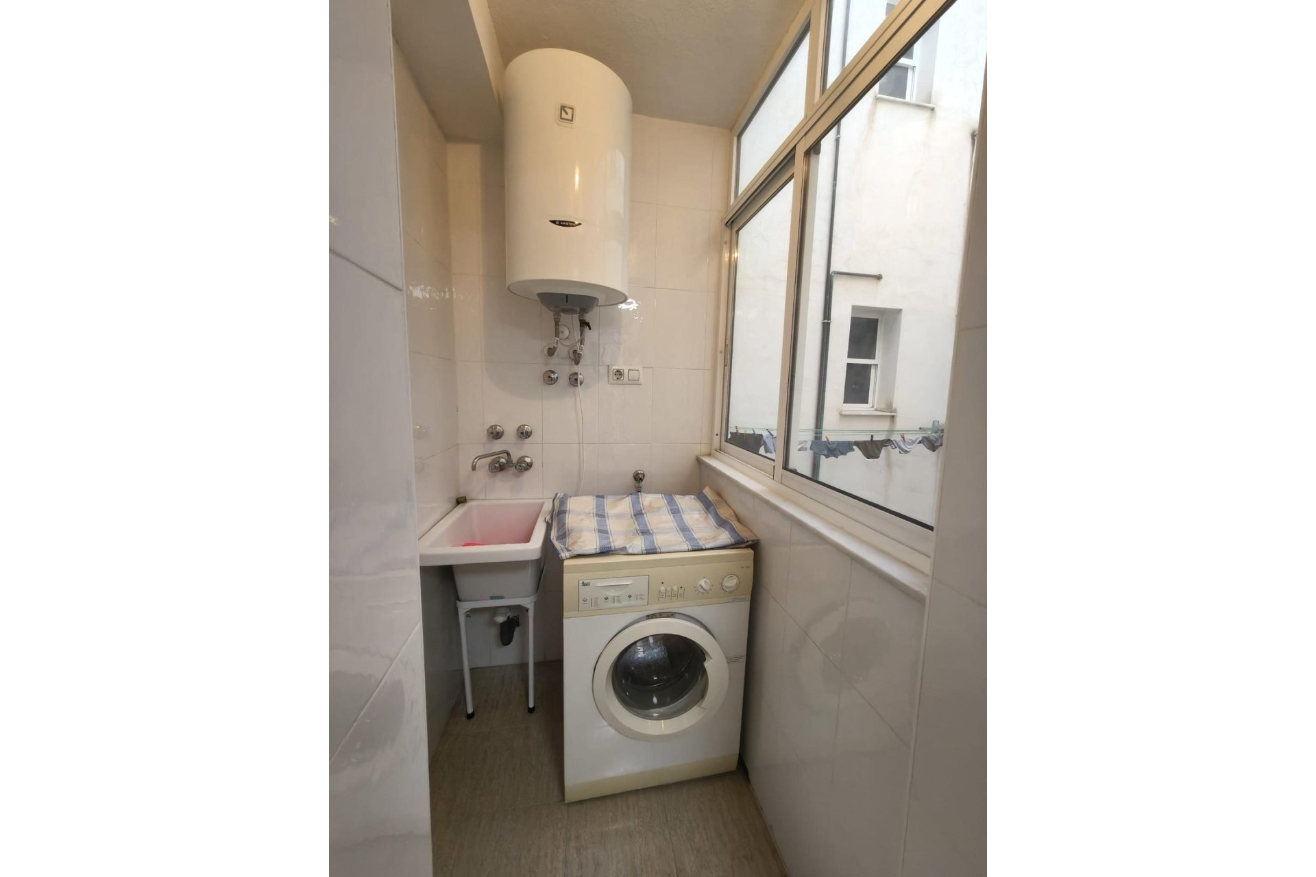 Reventa - Apartamento -
Torrevieja - Centro