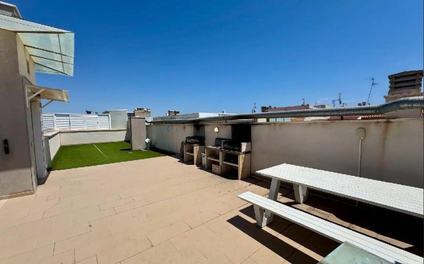 Reventa - Apartamento -
Torrevieja - Centro