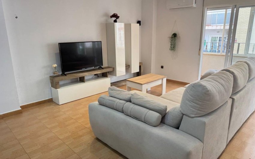 Reventa - Apartamento -
Torrevieja - Centro