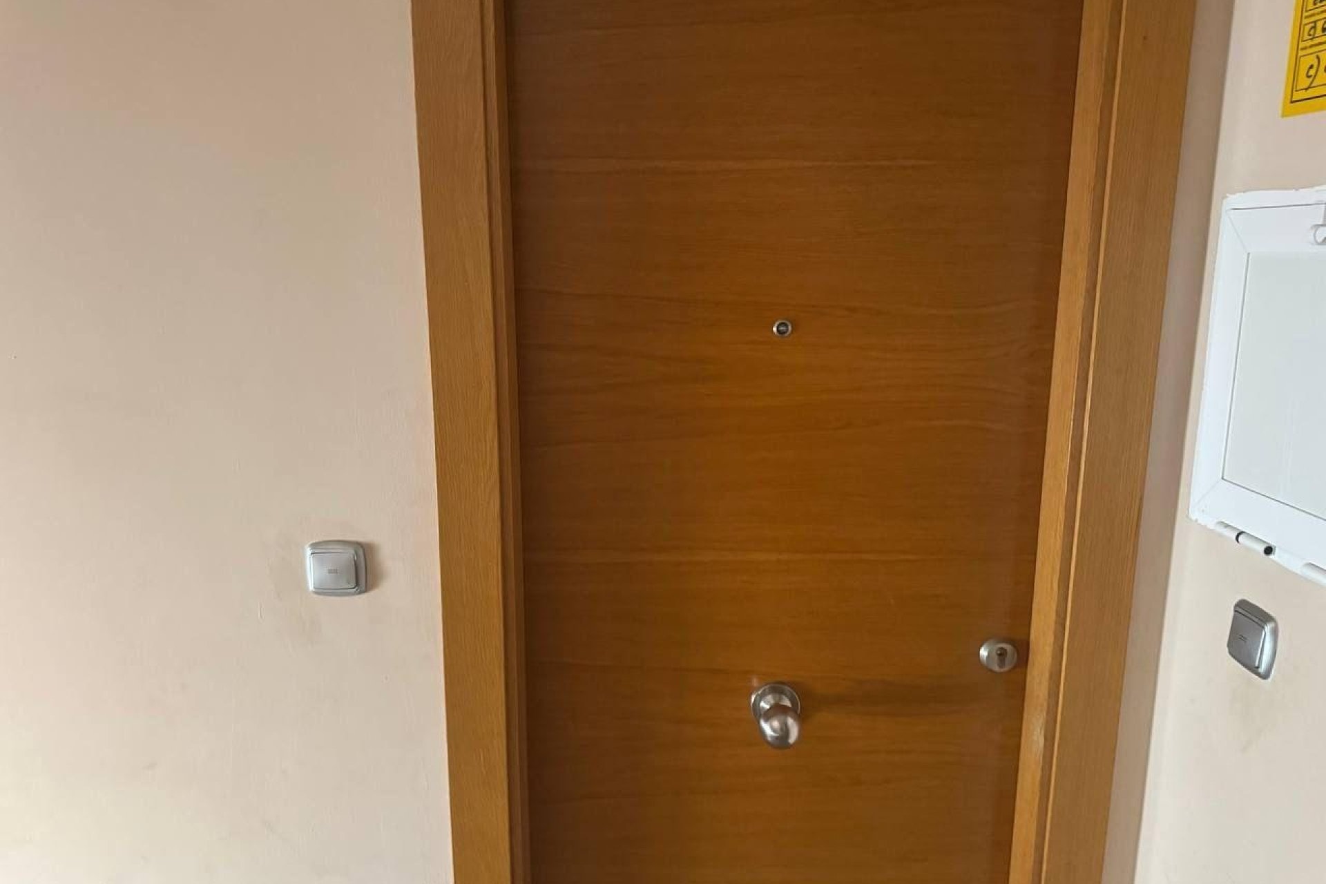 Reventa - Apartamento -
Torrevieja - Centro