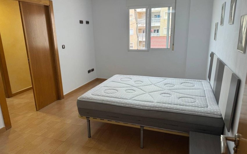 Reventa - Apartamento -
Torrevieja - Centro