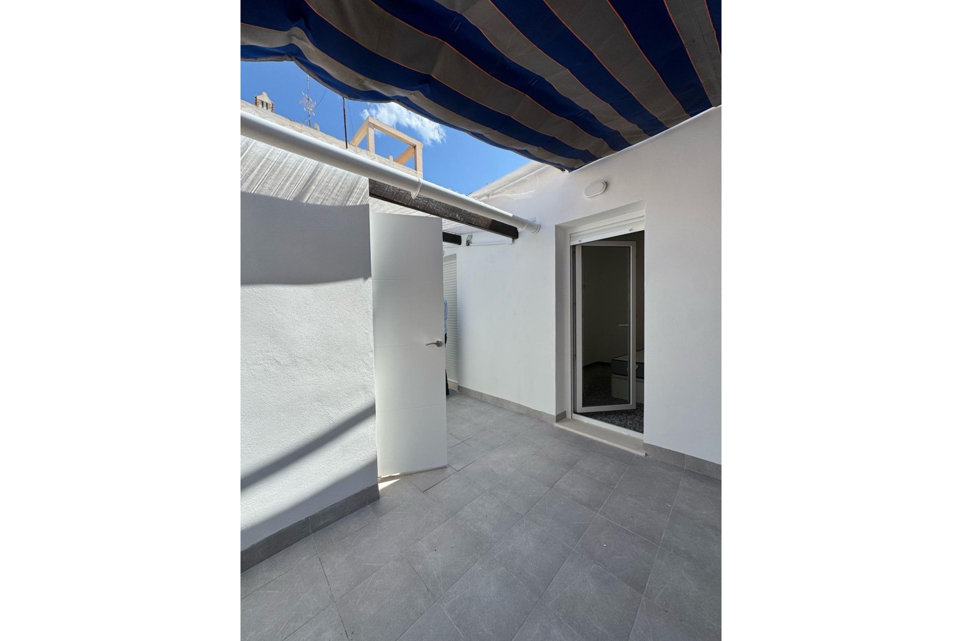 Reventa - Apartamento -
Torrevieja - Centro