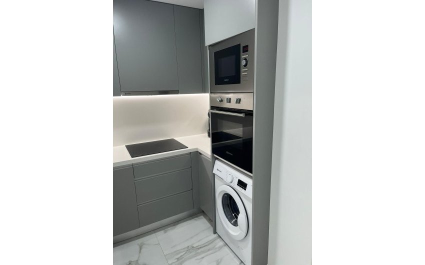 Reventa - Apartamento -
Torrevieja - Centro