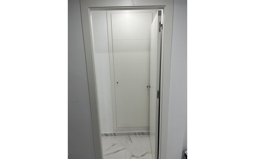 Reventa - Apartamento -
Torrevieja - Centro