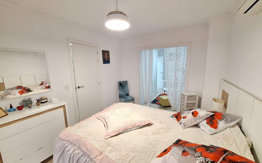 Reventa - Apartamento -
Torrevieja - Playa del Cura