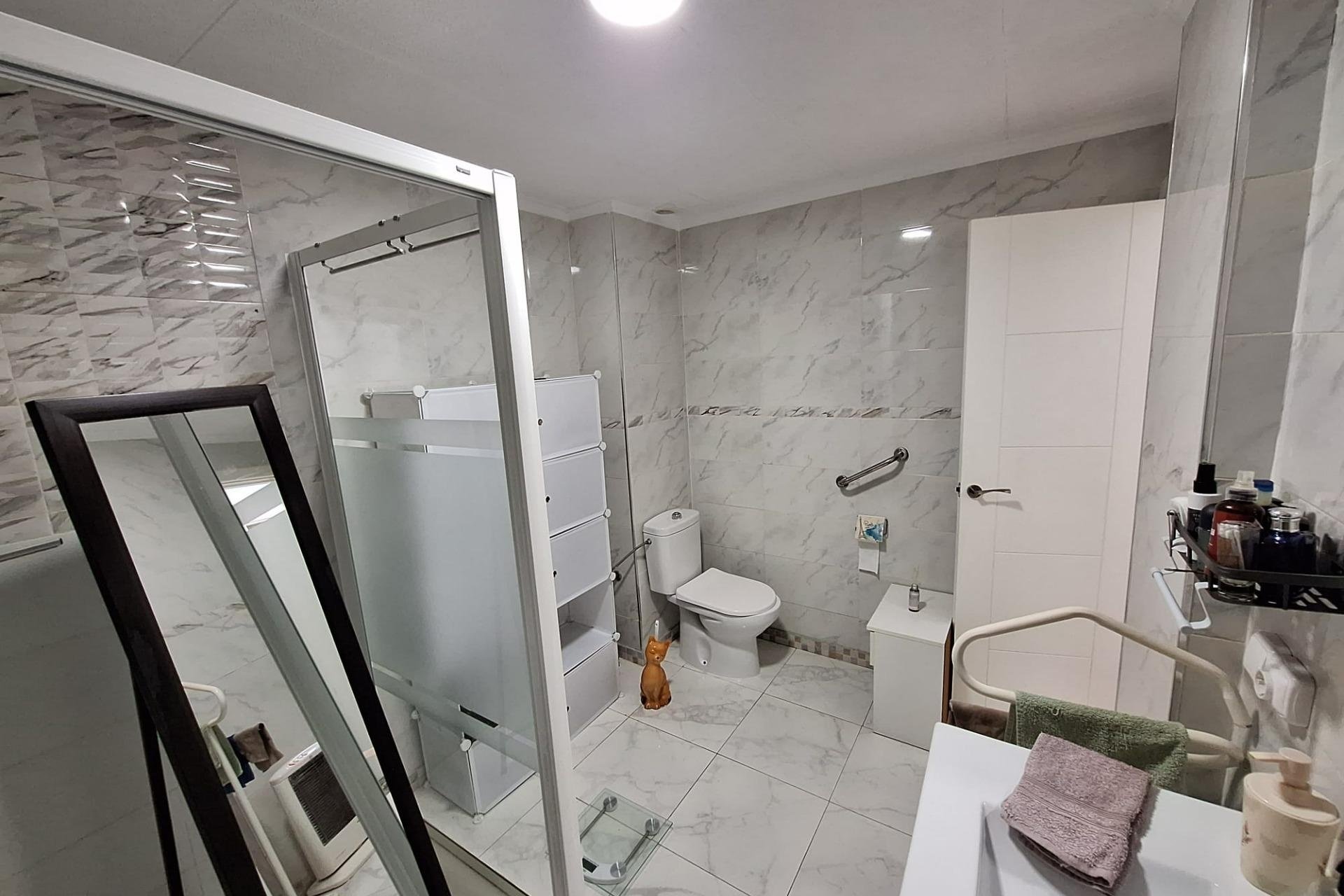 Reventa - Apartamento -
Torrevieja - Playa del Cura