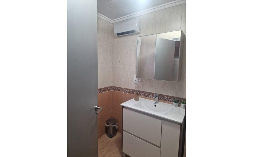 Reventa - Apartamento -
Torrevieja - Playa del Cura