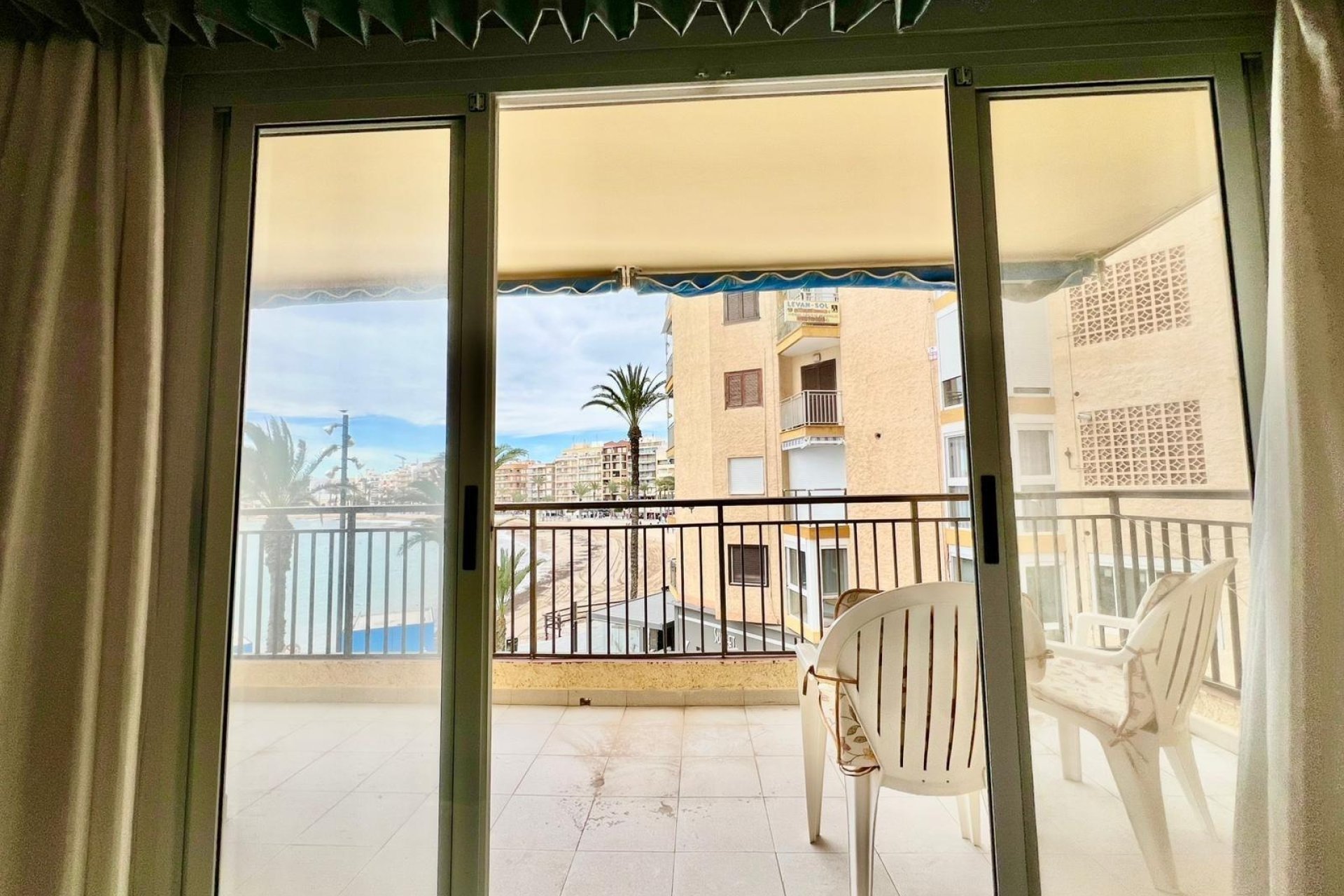 Reventa - Apartamento -
Torrevieja - Playa del Cura