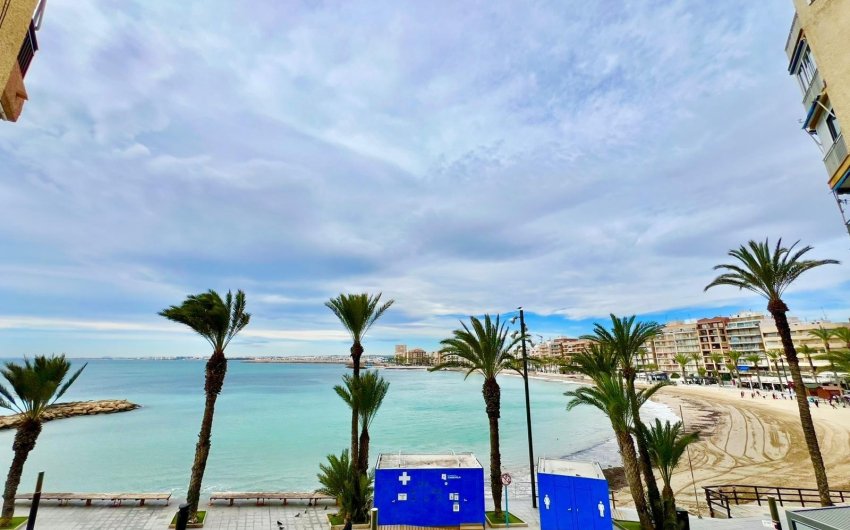Reventa - Apartamento -
Torrevieja - Playa del Cura
