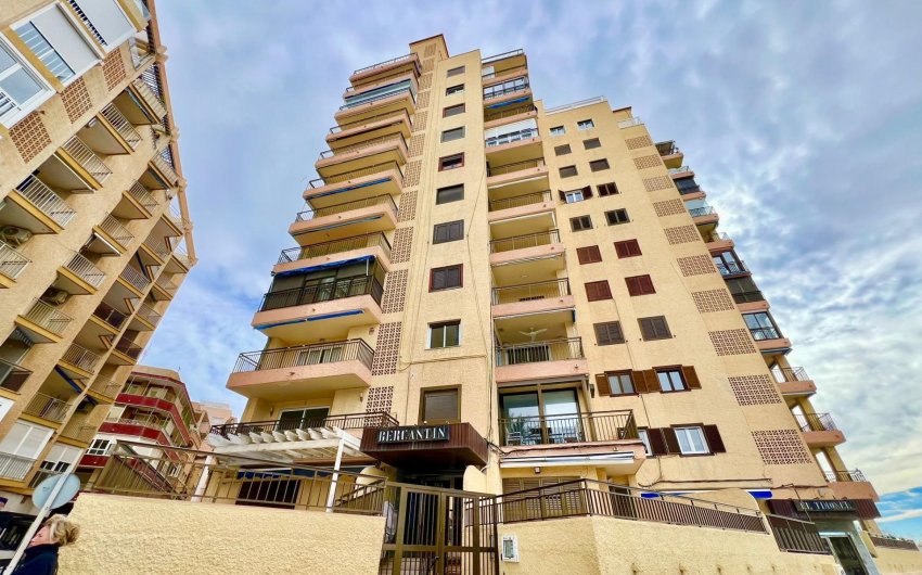 Reventa - Apartamento -
Torrevieja - Playa del Cura