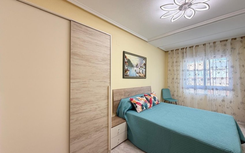 Reventa - Apartamento -
Torrevieja - Playa del Cura