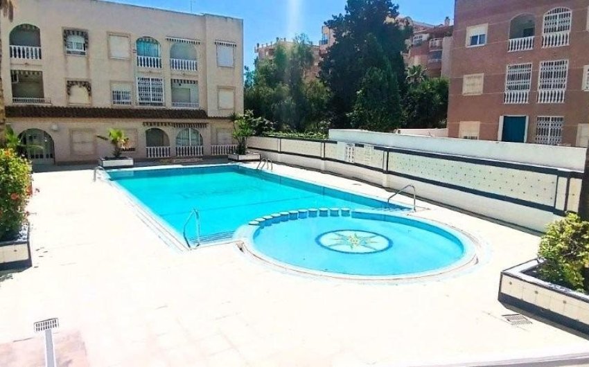 Reventa - Apartamento -
Torrevieja - Playa del Cura