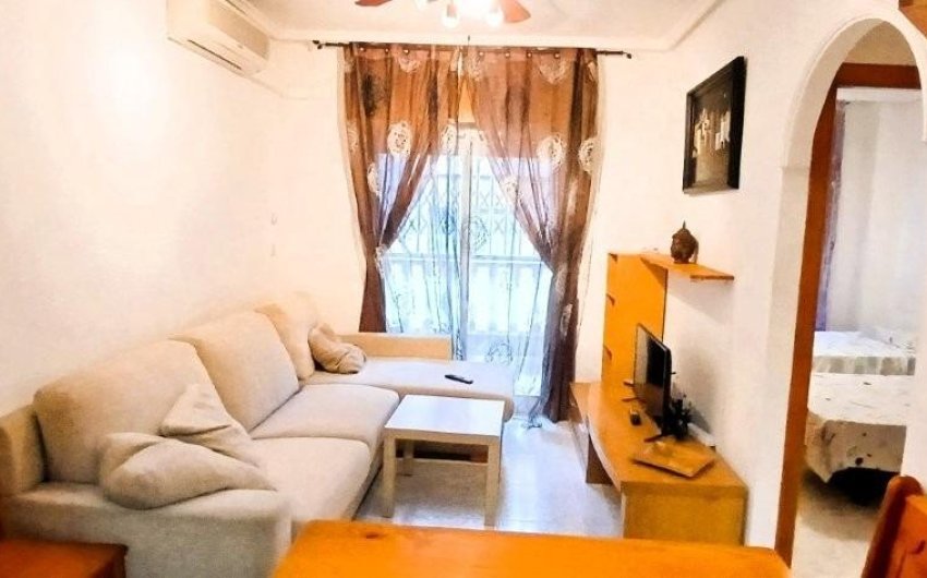 Reventa - Apartamento -
Torrevieja - Playa del Cura